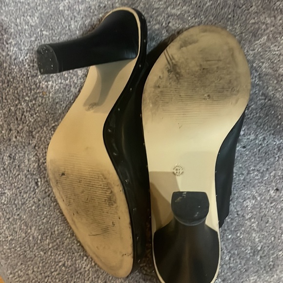 Shoes - Picture 2 of 2